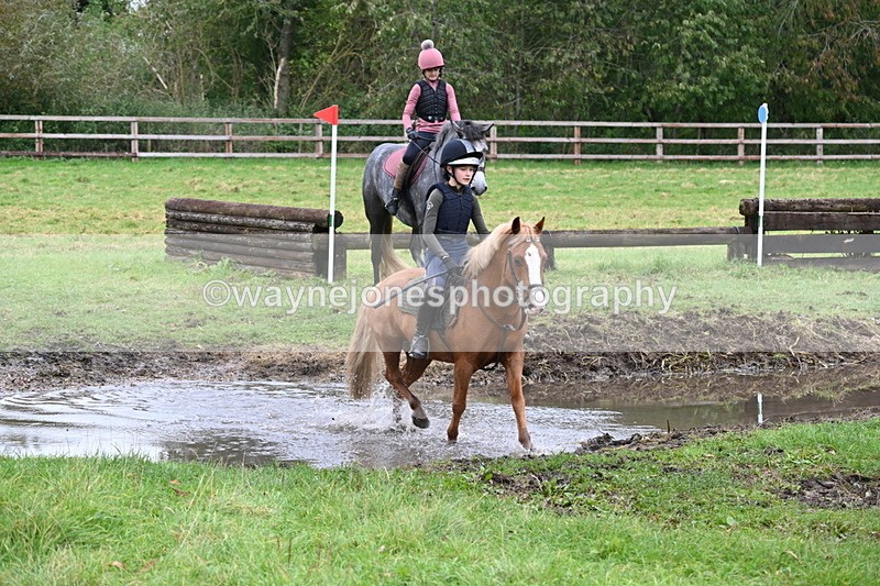 WJ6_6909 - Time at Photographer 13:06 to 13:23
