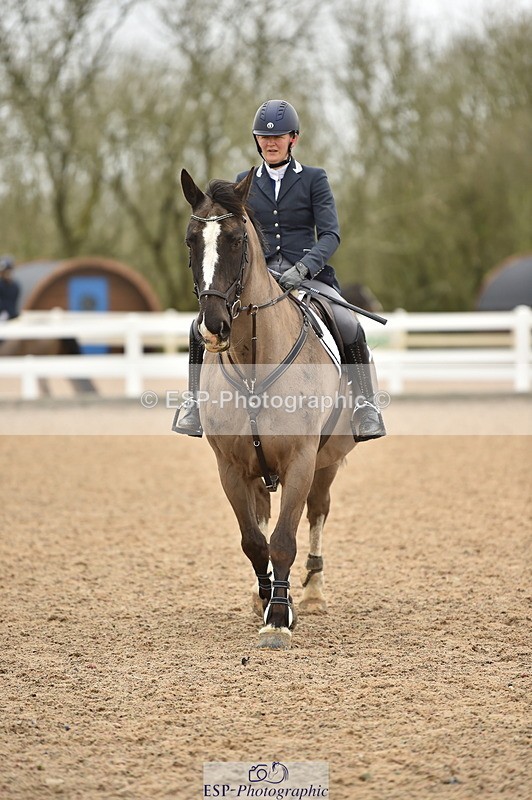240405A-104732-00586 - Cls 8 British Novice and 90cm Open