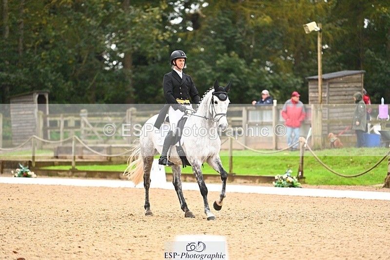 231021-122111-15116 - 348-KILMINGTON.FOLLY-Gubby.Leech-DR