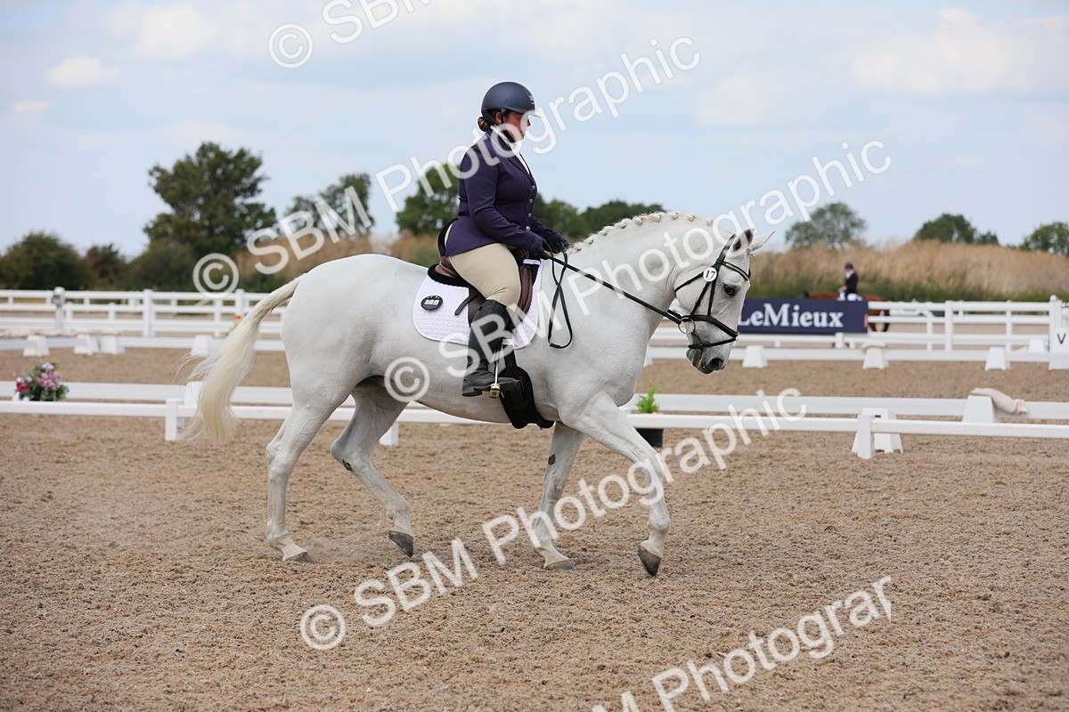 SBM_05775 - Class 32 Novice 1