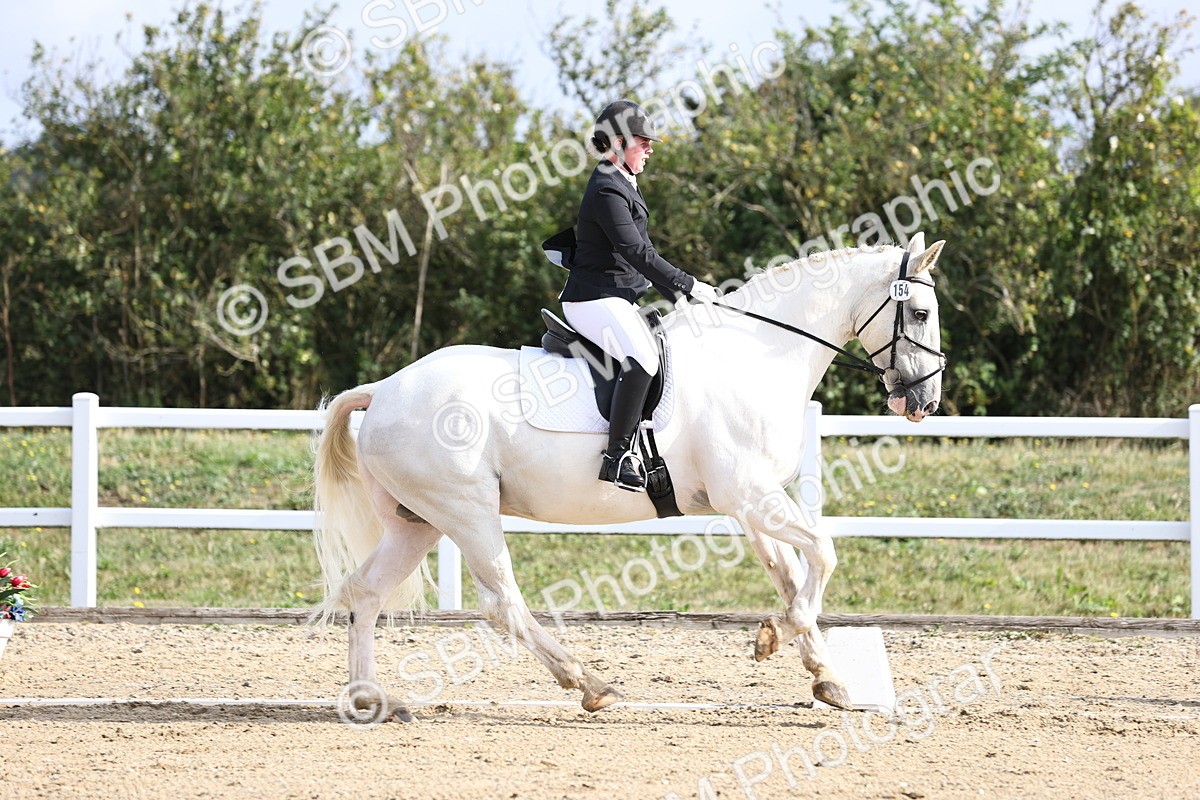 SBM_015378 - Class 14 - Novice 23 - 9.05-10.08