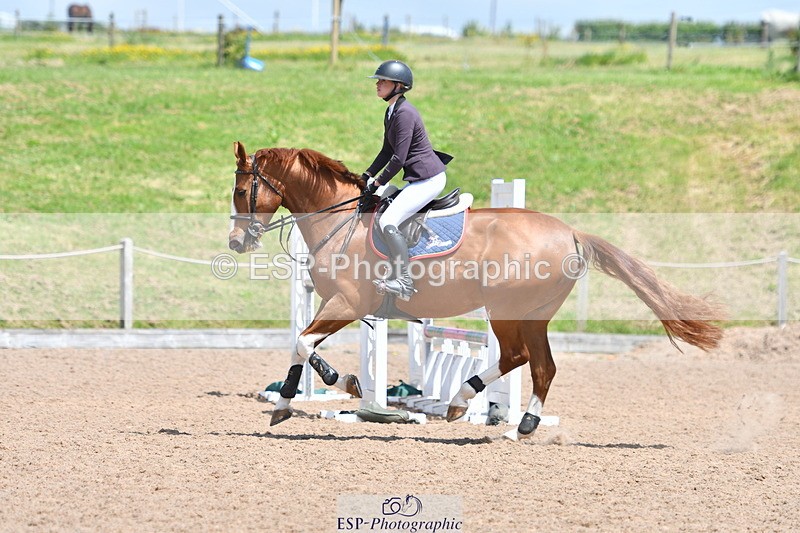 240609A-130403-05485 - Cls 18 Snr Newcomers and 1.10m Open