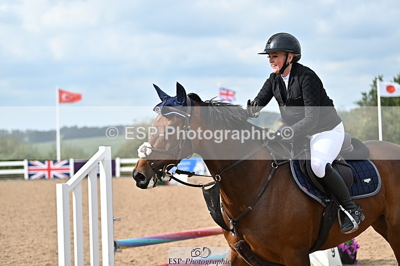 241004A-123534-01938 - Fri 09 95cm Amateur Quals