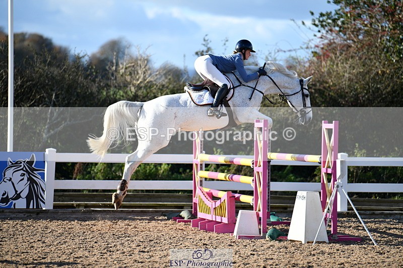 231110A-145431-00925 - Cls 6 Foxhunter & 1.20m Open