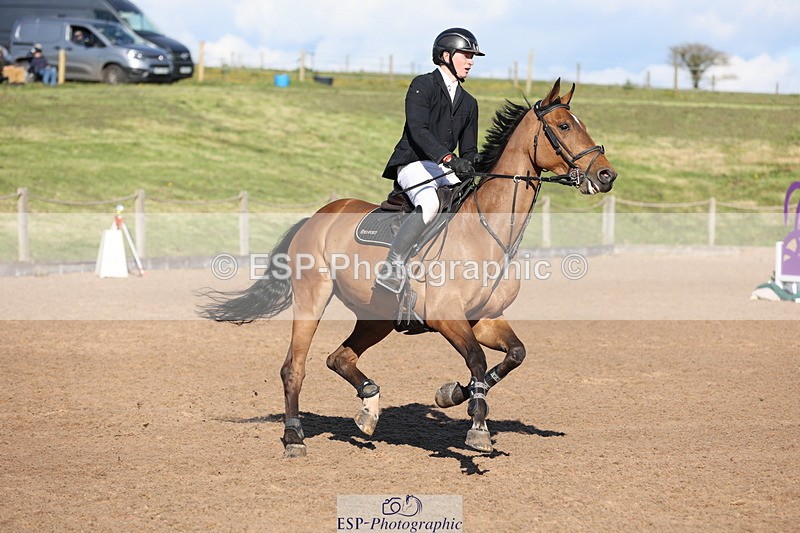 240419A-165319-09483 - Cls 10, 2 Star Big Tour 145cm  Break to End