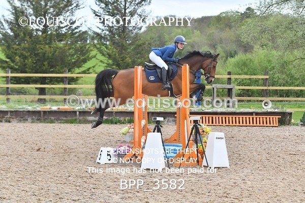 BPP_3582 - CLASS 18 SUN Senior Newcomers/ 1.10m Open