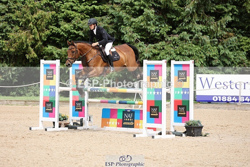 240711-154312-29094 - Cls 124 Foxhunter