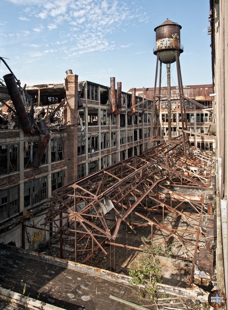 Packard Motor Car Company (Detroit, MI) | Water Tower Alley - Packard Motor Car Company