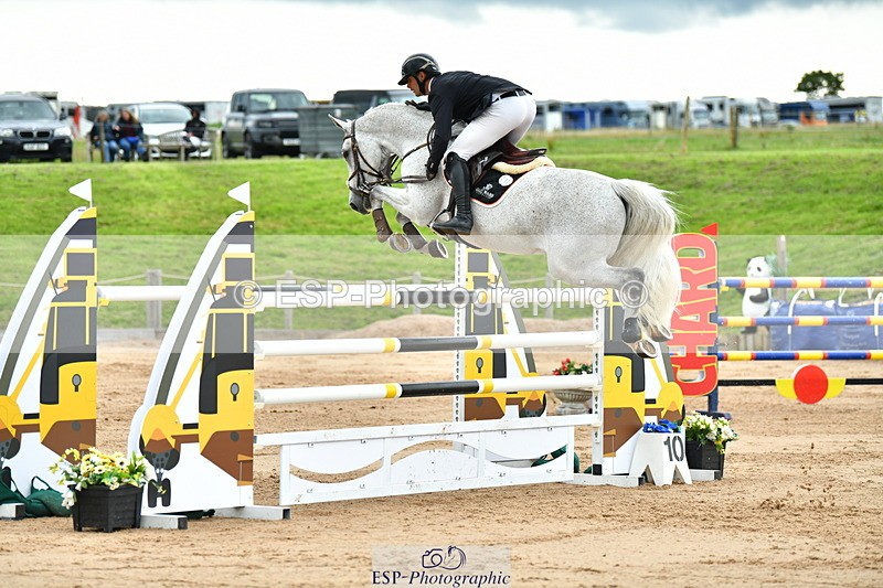 230720A-155729-04106 - Cls 9, 2 Star Big 1.40m Start to break