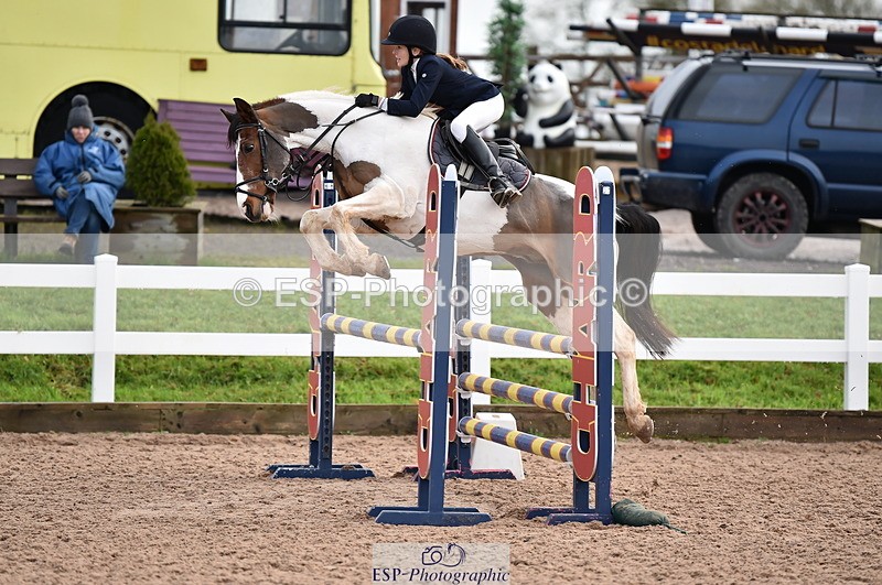 231203A-113248-00899 - Cls 4 Newcomers & 1m Open