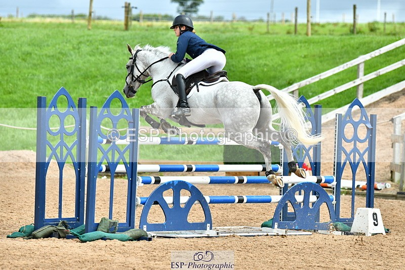 230805A-122827-00435 - Cls 3 Snr Foxhunter & 1.20m Open