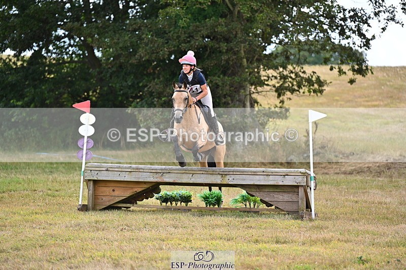 250803A-161158-16748 - Q-751-Fiona.Lewis-BALLYANNY.BUTTONS