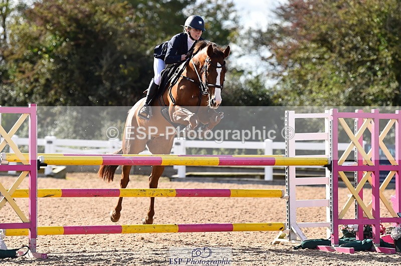 231014A-140142-05184 - Cls 15 1.05m Amateur Q 2nd R