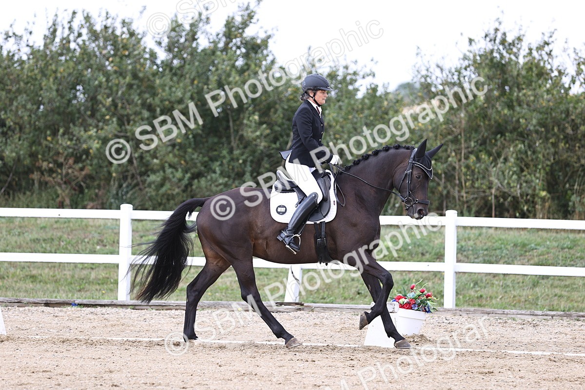 SBM_017955 - Class 14 - Novice 23 - 15.16-16.19