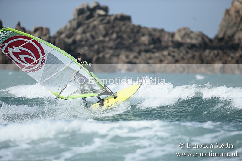 WS 020413-21 - Windsurfing