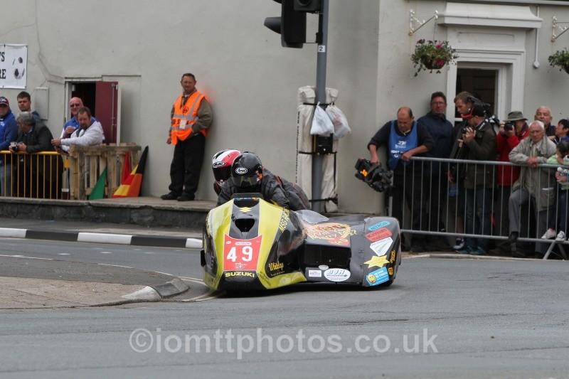 Mark Saunders & Kevin Jones - Sure Sidecar Race 2