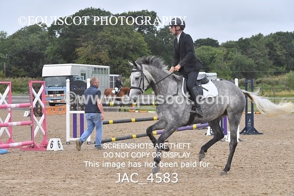 JAC_4583 - CLASS 7 Senior Foxhunter/ 1.20m Open