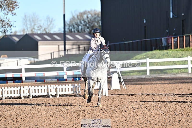 251203-102027-00115 - Cls 1 British Novice and 90cm Open