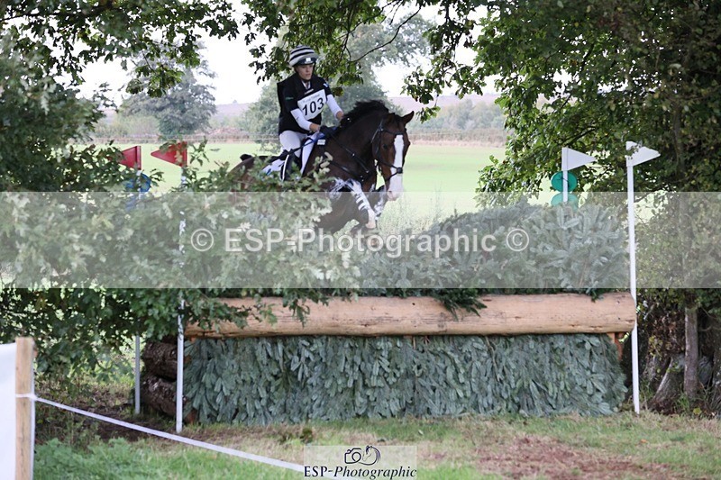 231020-134721-09177 - 103-BEECH.HILL.KIKO.CLOVER-Harriet.Blair-XC