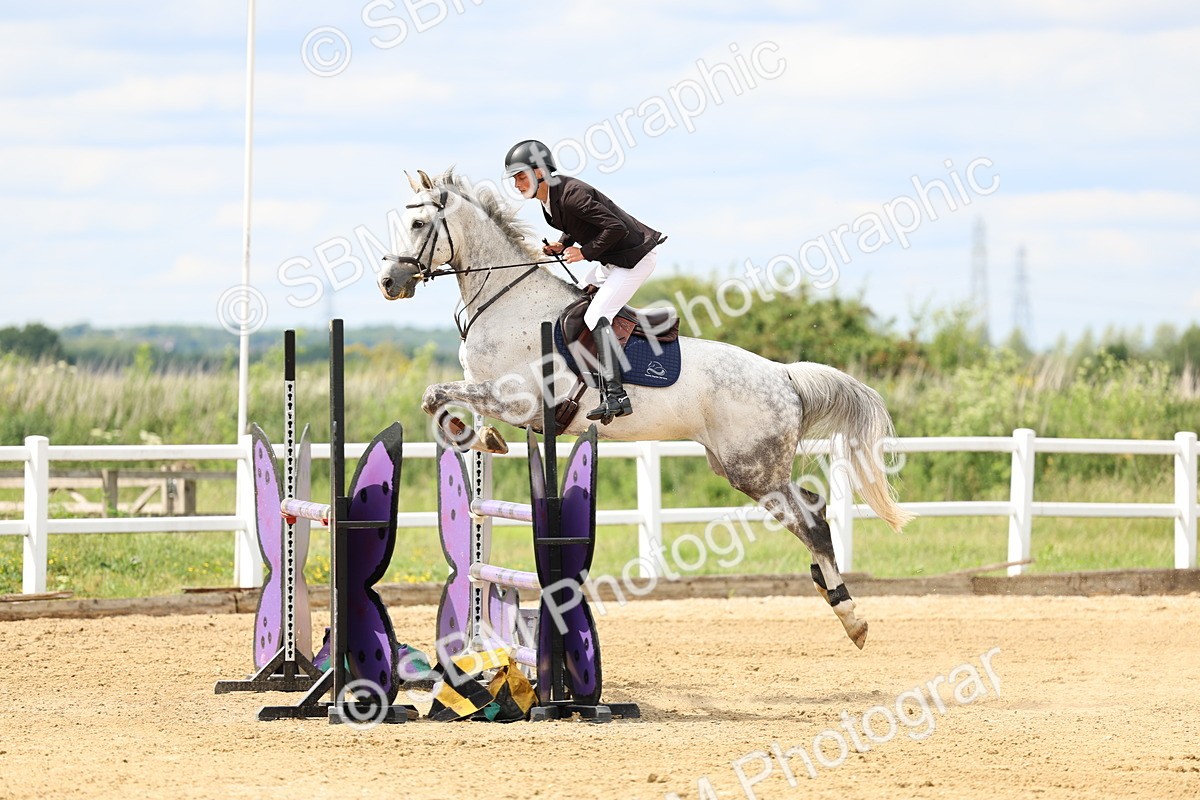 SBM_006131 - Class 19 - Senior Newcomers - 1.10m