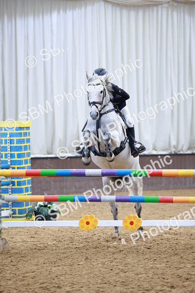 SBM_003446 - Class 11 - Senior Newcomers/ 1.10m Open