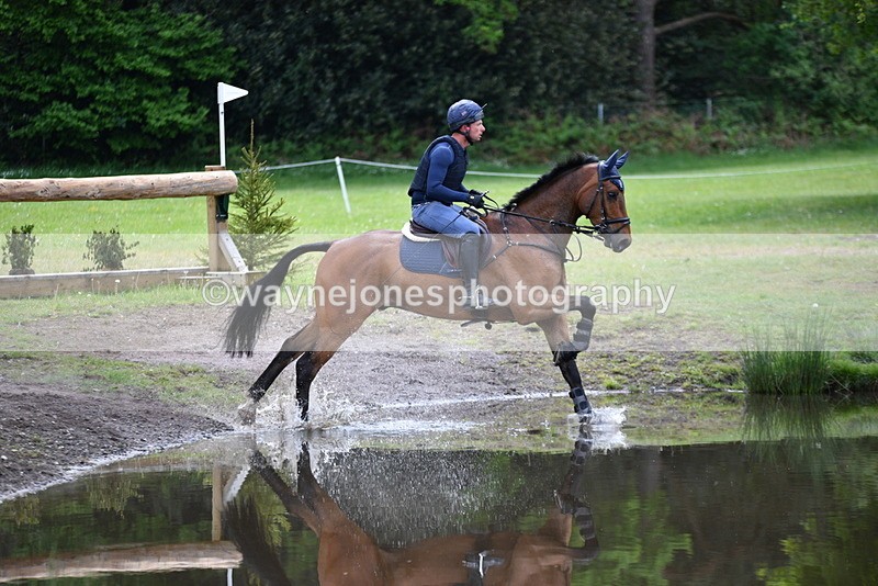 WJ5_5112 - Time 12:04 to 13:05