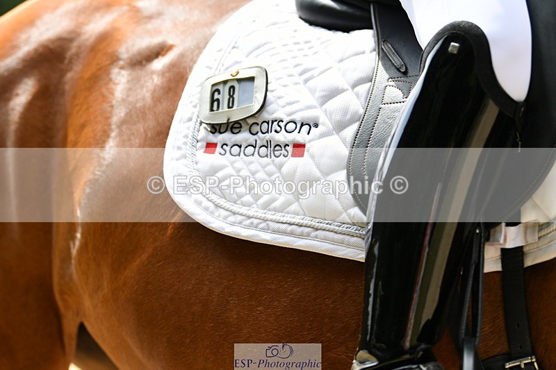 250718A-140455-01978 - 068-Stacey.Escrig-JOIE.DE.VIVRE.III