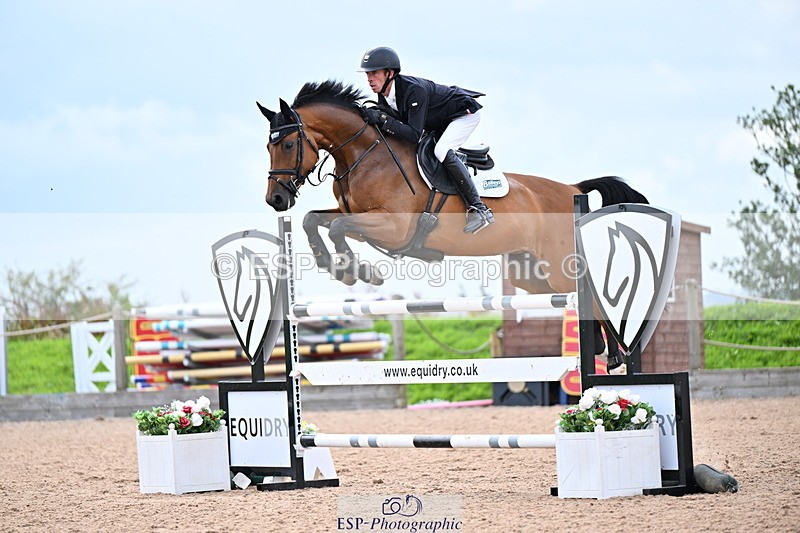 240726A-150327-02158 - Cls 4 Snr 1.20m Open