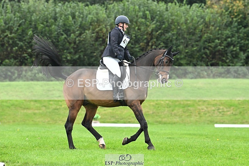 241024-140913-04412 - 413-Sophie.Westmore-CALCOURT.LEONARDO