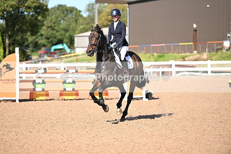 240914A-152521-08053 - Cls 25-S 1.10m Amateur Qualifier