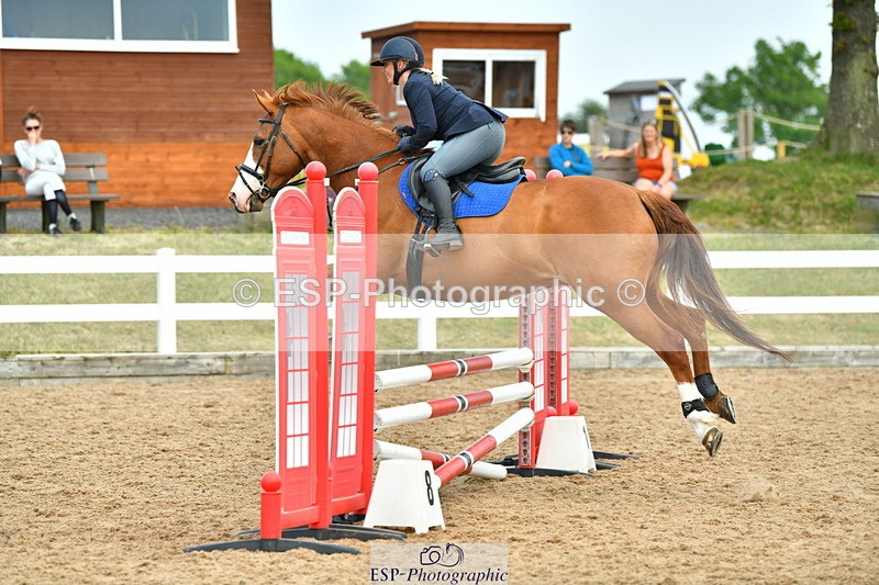 230609A-175358-01948 - Jolly Jumps Ride and Run