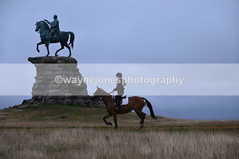 DSC_2063 - Time at Statue 12:13 to 12:32