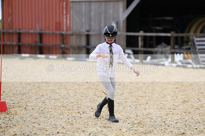 3E7A9876 - Egg and Spoon