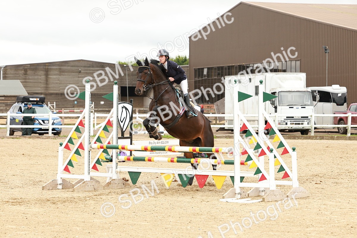 1I0A6936 - Class 2 - Senior British Novice