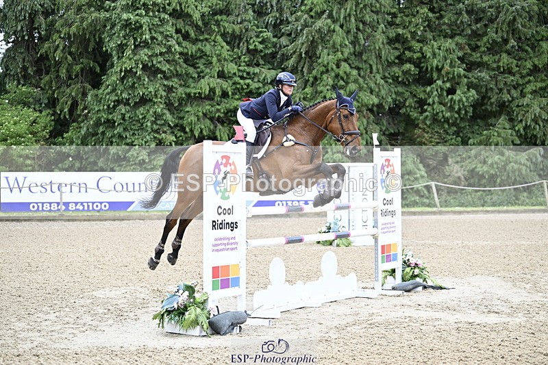 250525A-100027-15202 - A-001-Jemima.Howden-HEADS.UP