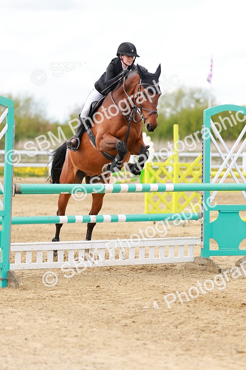 SBM_002204 - Class 4 - Senior Newcomers - 1.10m