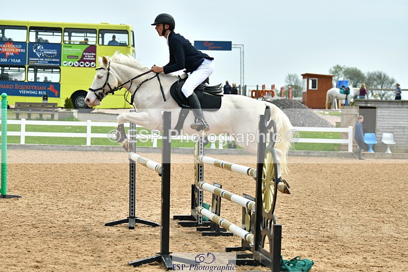 230514A-131108-02880 - Cls 25 Pony Foxhunter & 1.10m Open