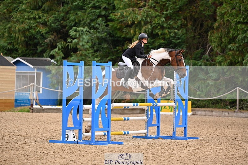 250817A-104949-03939 - Cls 16 Snr British Novice