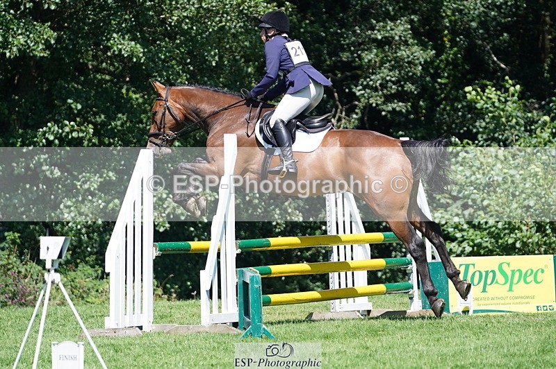 240811A-135620-04115 - 211-