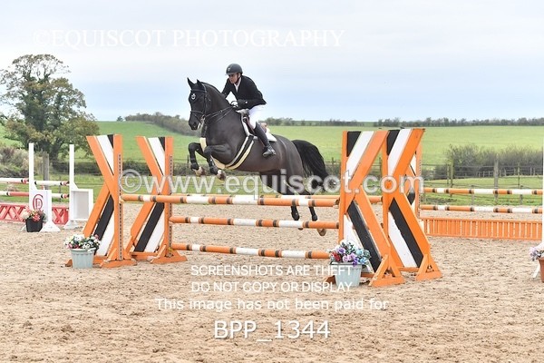 BPP_1344 - CLASS 16 SUN Senior Newcomers/ 1.10m Open