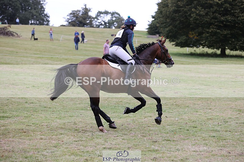 240825X-163640-37783 - 80cm XC 16.30 to 17.30