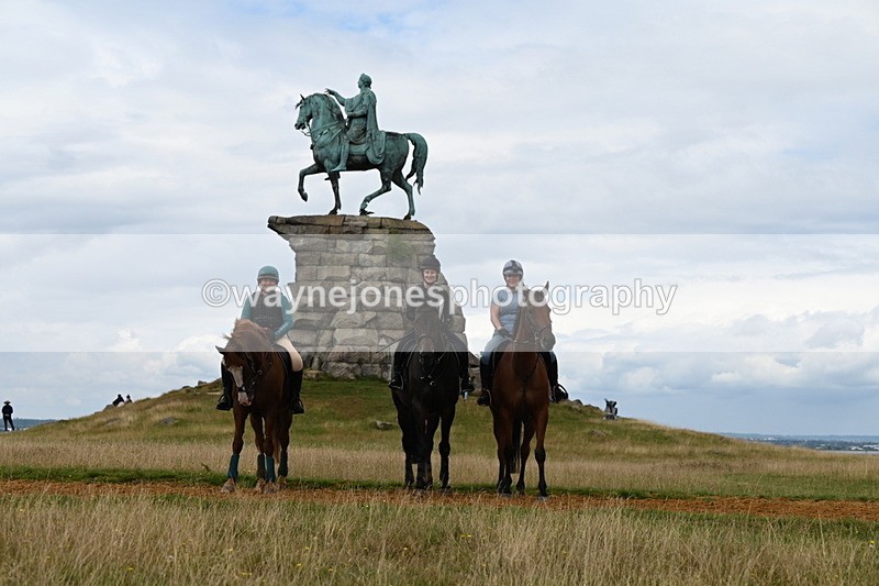 DSC_7569 - Time at Statue 13:16 to 13:52