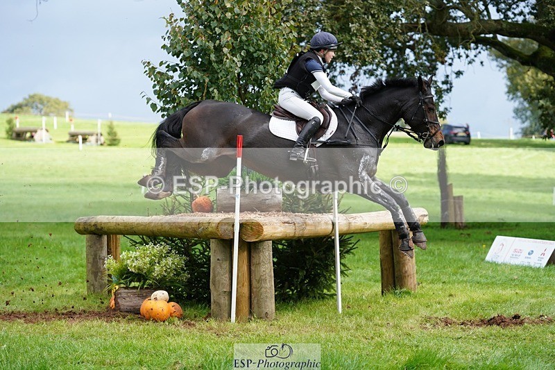 231020-135318-09415 - 108-BELGRAVE.IRENA-Lizzie.Scholefield-XC