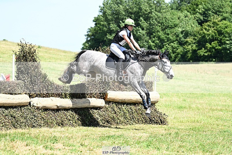 240629X-142823-4198 - 210-Tarka_Abraham-QUEEN_RUBIE