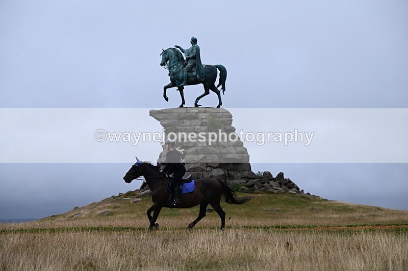 DSC_2085 - Time at Statue 12:13 to 12:32