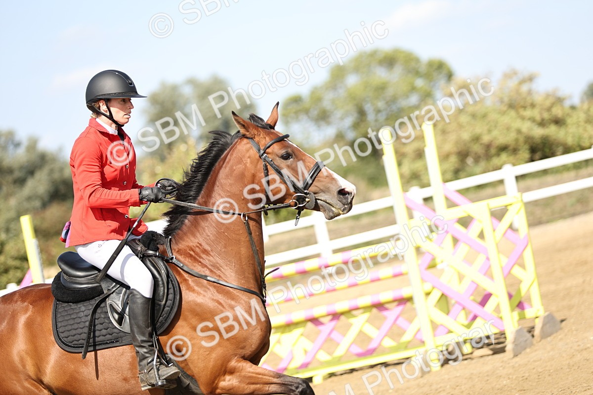 SBM_005258 - Class 6 = Senior Newcomers - 1.10m Open