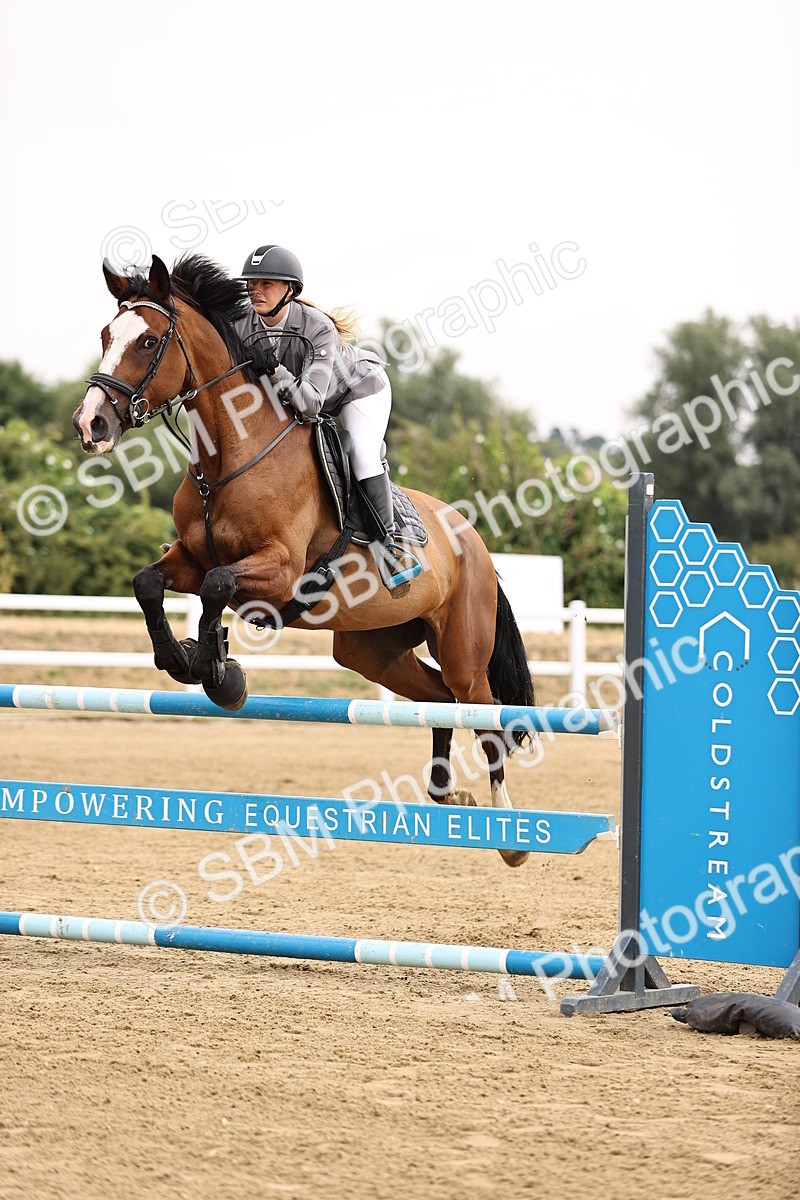 SBM_026323 - Class 12 - Amateur Championship Qualifier 1.05m