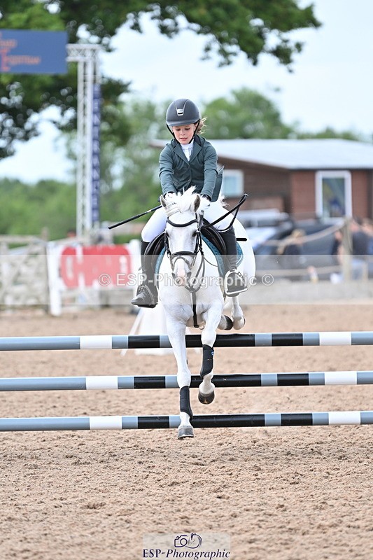 240628A-161840-01430 - Cls 5 Stepping Stones 128cm + 138cm