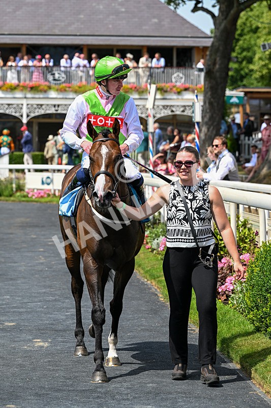 110726-Race 1-Big Cigar-6508 - Race 1 14.02pm John Smith's Nursery Handicap