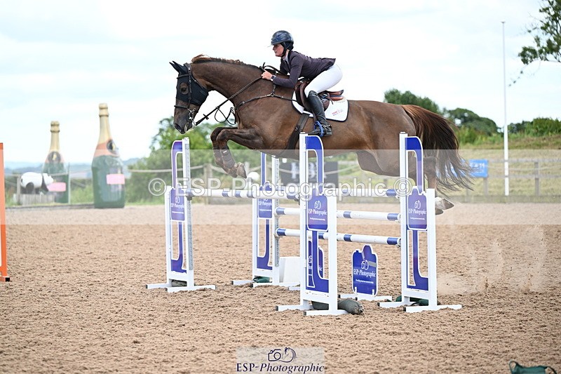 240608A-142608-02748 - Cls 5 Snr Foxhunter and 1.20m Open